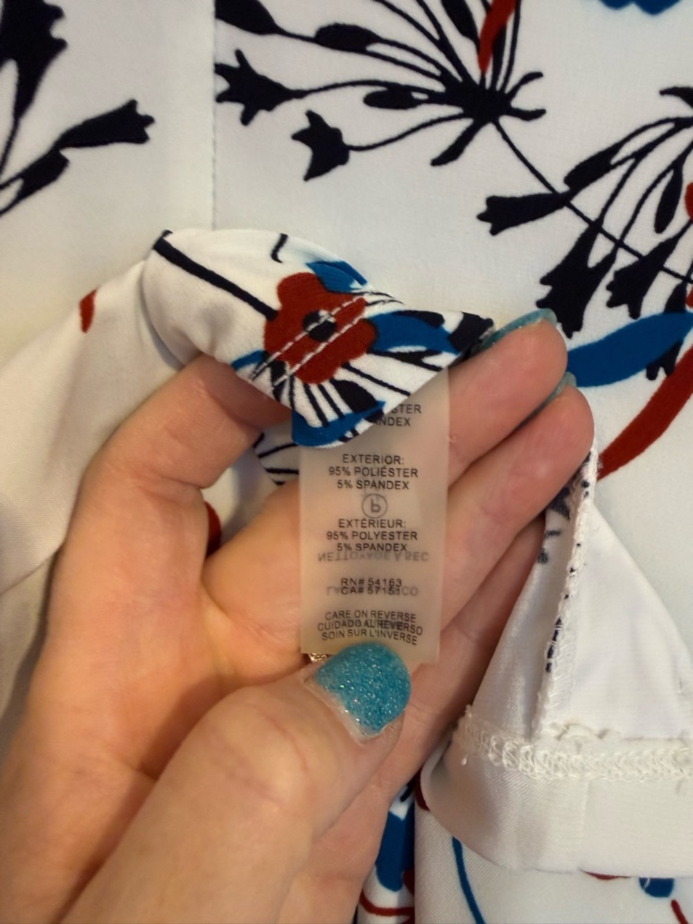 Tommy Hilfiger Ivory Floral V-Neck Sleeveless Top with Red & Blue Print - Picture 3 of 5